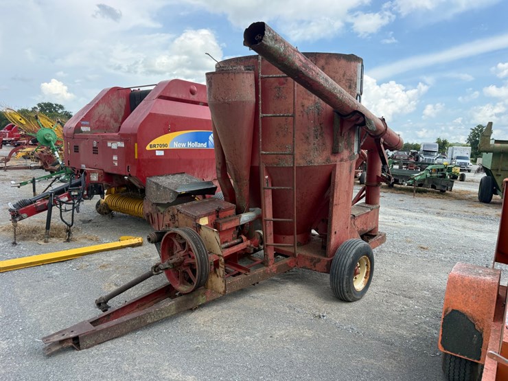 massey-ferguson-15-image-1