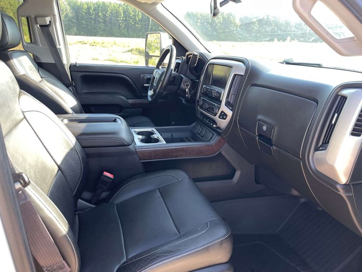 2015-gmc-sierra-1500-image-18