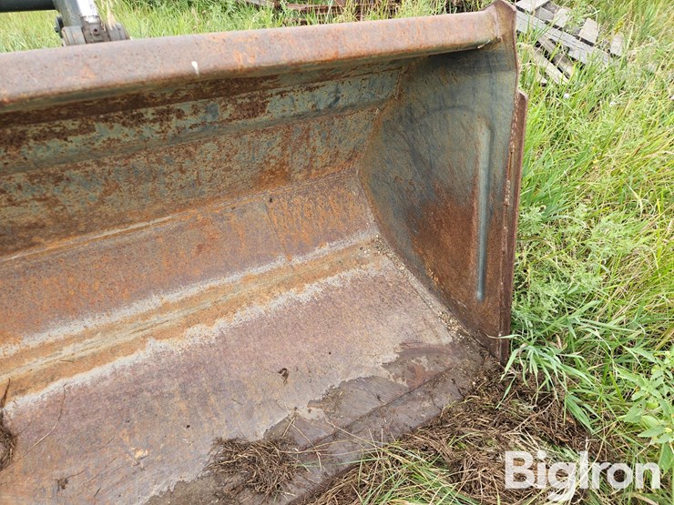 new-holland-8670-image-10