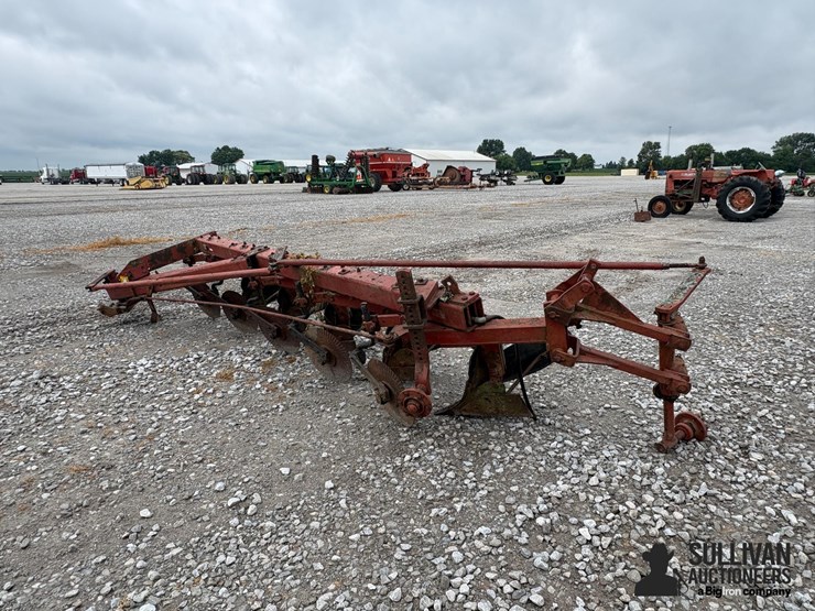 case-ih-710-image-7