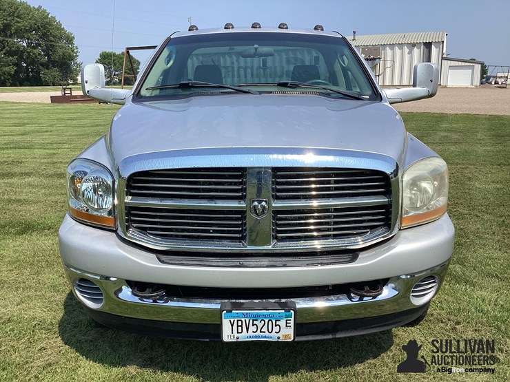 2006-dodge-ram-3500-image-2
