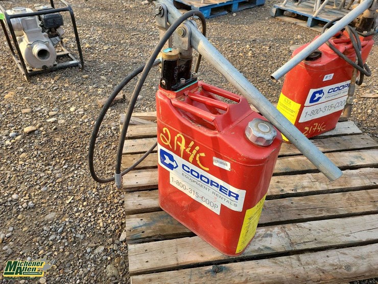 high-pressure-hydraulic-hand-pump-image-1