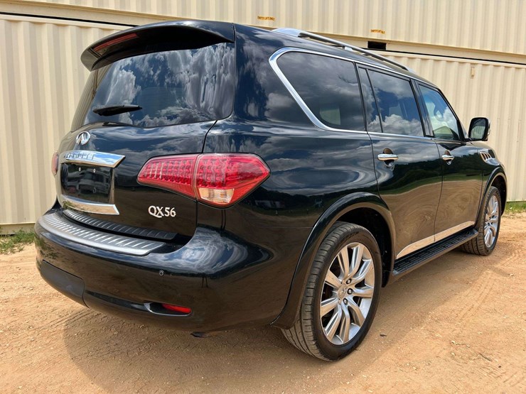 2012-infiniti-qx56-image-3
