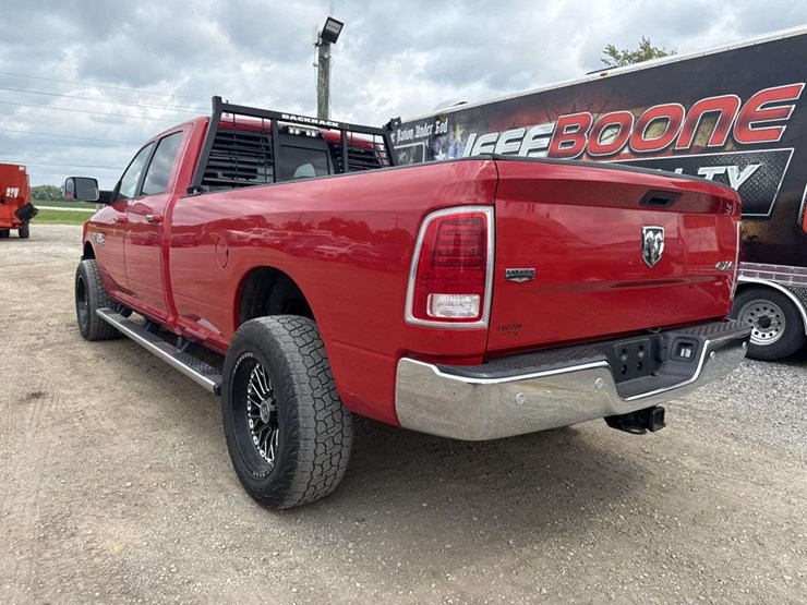 2018-dodge-3500-image-2