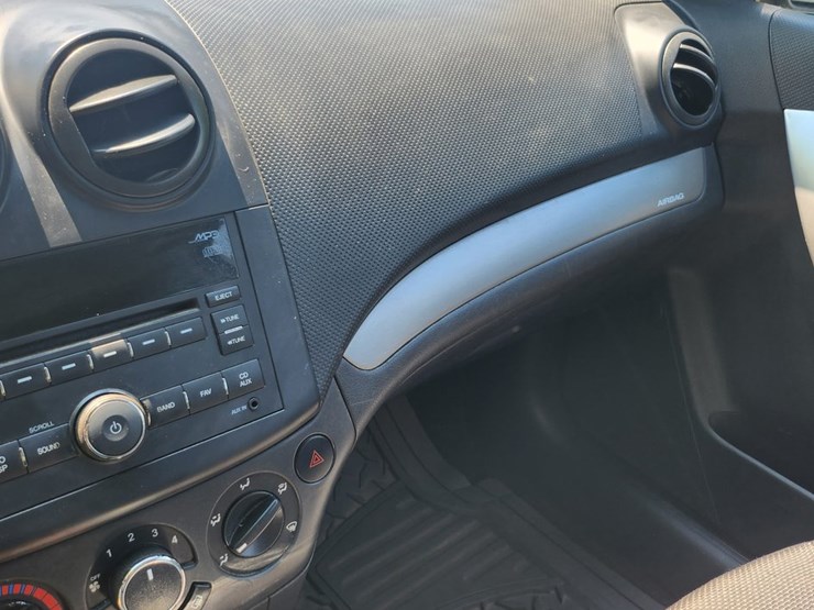 #2810-•-2009-chevrolet-aveo-lt-(has-wi-title)-image-13