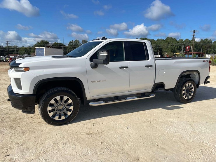 2023chevrolet-silverado-2500-4-door-crew-cab-4x4-pickup-truck-(176,756-miles)-image-1