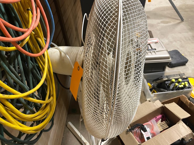 #10179-•-wind-chase-electric-fan-on-stand-image-2