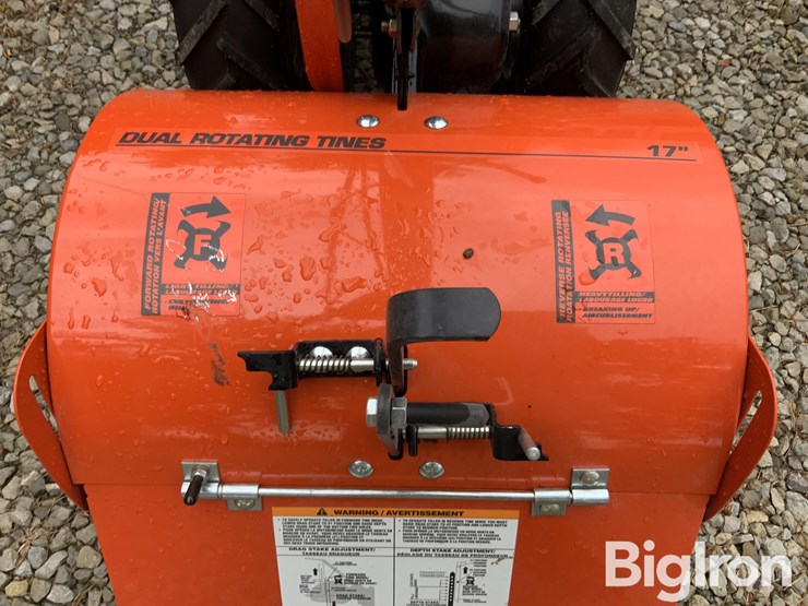 2016-husqvarna-drt900-160cc-17"-rear-tine-tiller-image-11
