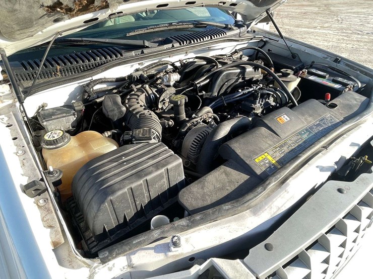 2002-ford-explorer-limited-image-8