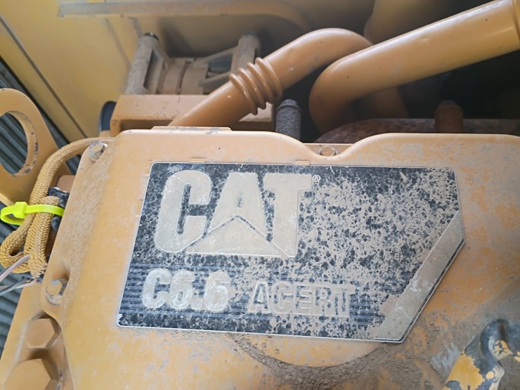caterpillar-d6k2-lgp-image-20