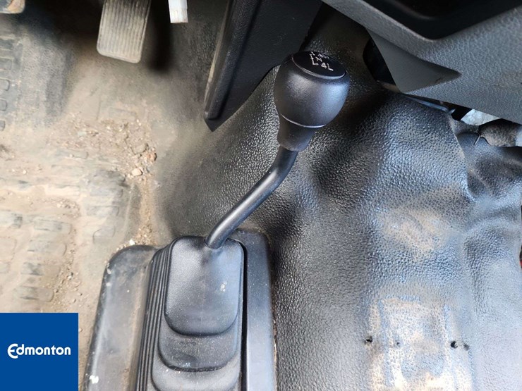 2011-ford-f350-image-23