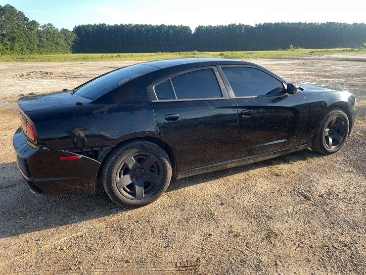 2012-dodge-charger-4-door-police-sedan-(382,550-miles)-image-3