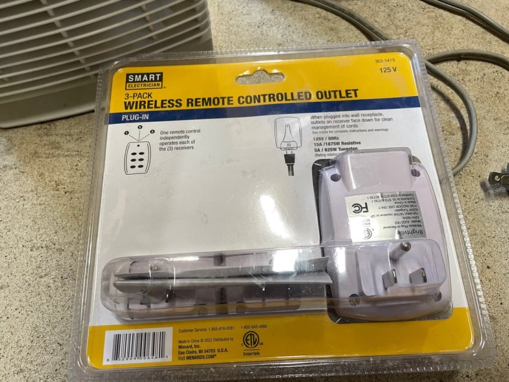 #10128-•-(2)-holmes-electric-heaters-image-8
