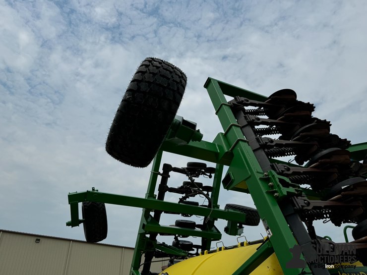 2008-john-deere-1990-image-19