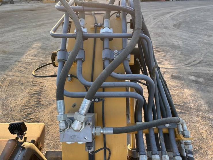 2023-xcmg-xe155ucr-hydraulic-excavator-image-60