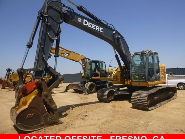 2011-deere-225d-lc-image-1