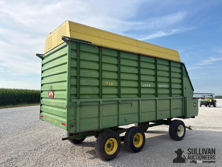 john-deere-716-image-5