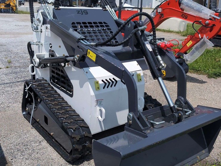 zjg-mini-skid-steer-loader-zj-380-(white)---15hp-image-1