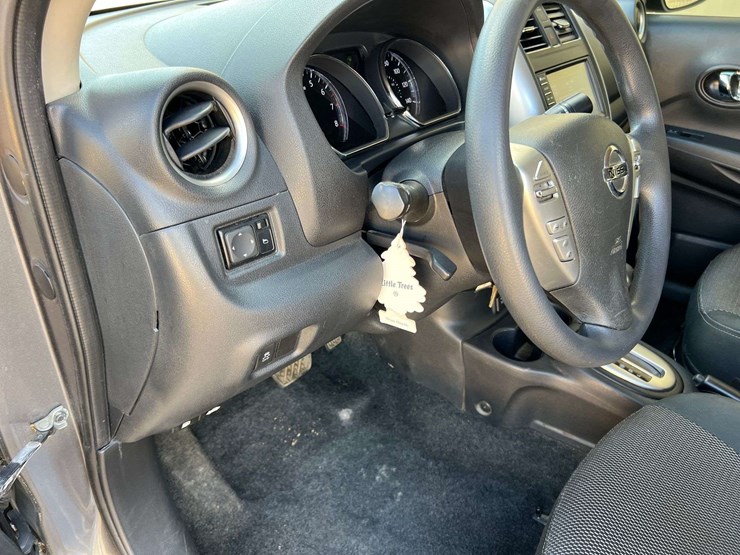 2019-nissan-versa-(99,073-miles)-image-21