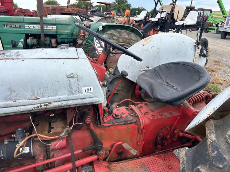 ford-8n-image-5