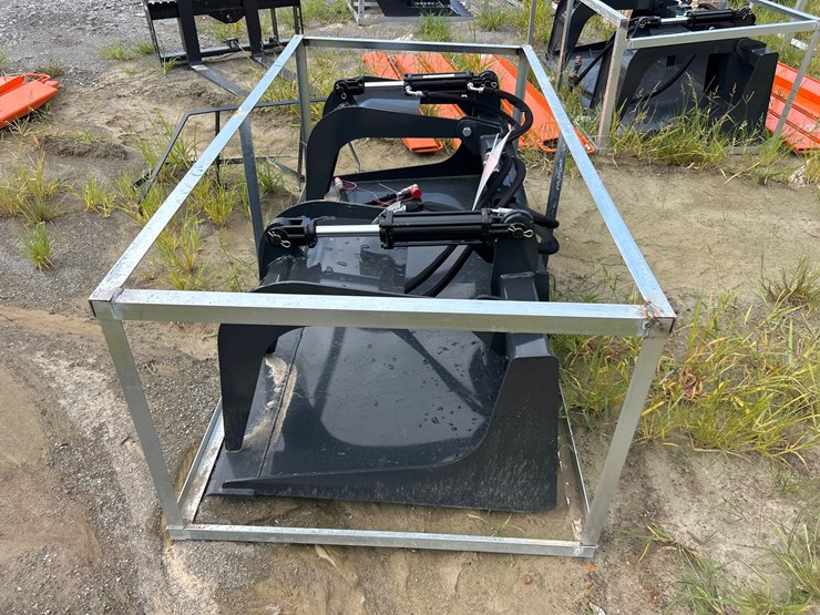 #38-•-72”-skid-steer-grapple-bucket-image-2