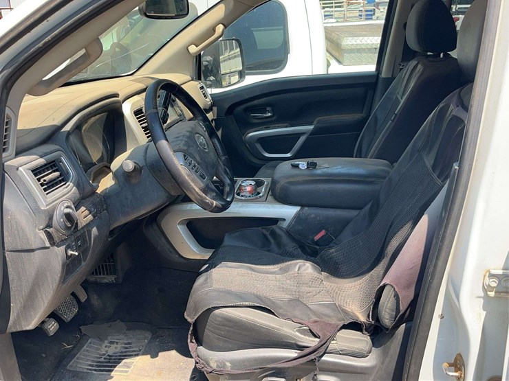 2018-nissan-titan-image-17