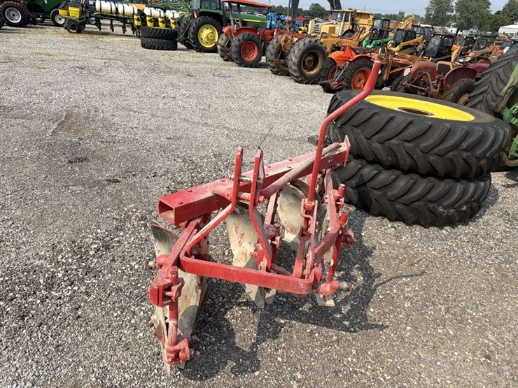 massey-ferguson-82-image-4
