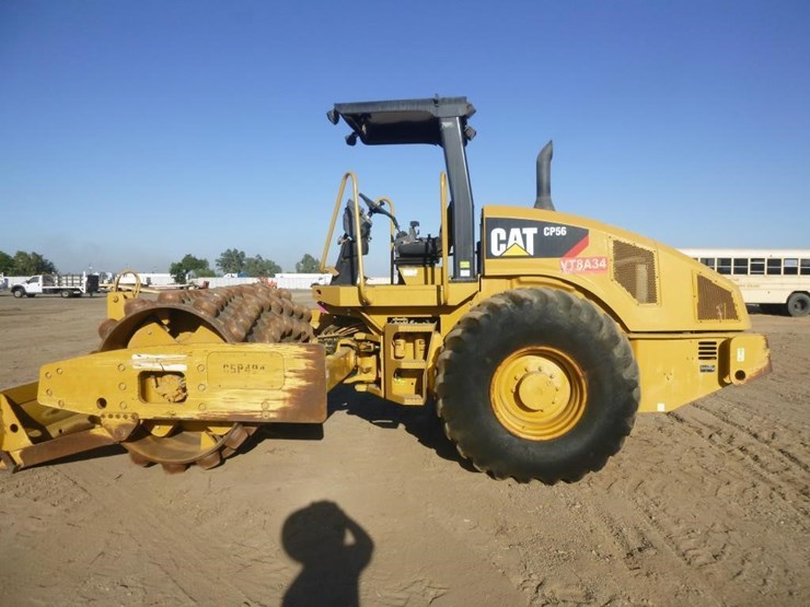 2011-caterpillar-cp56-image-6