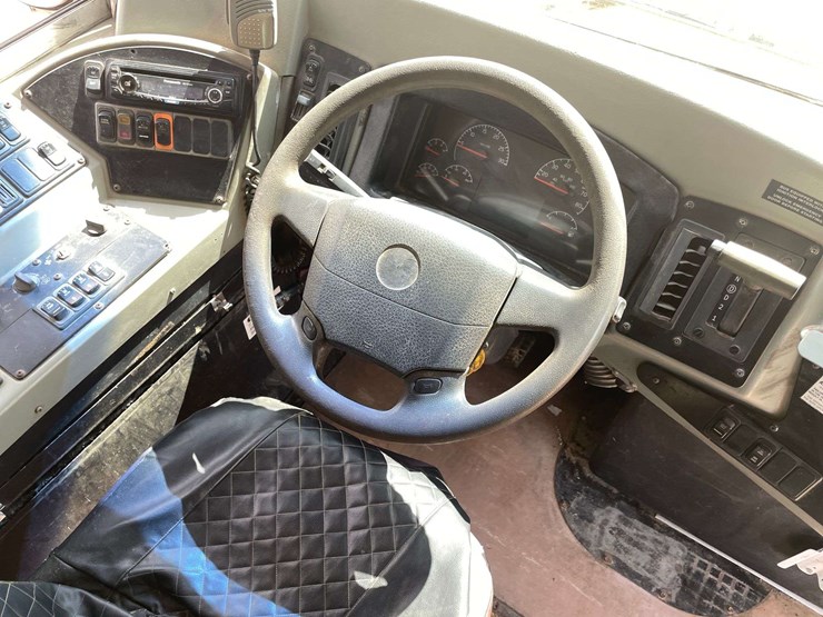 2008-bluebird-vision-image-10