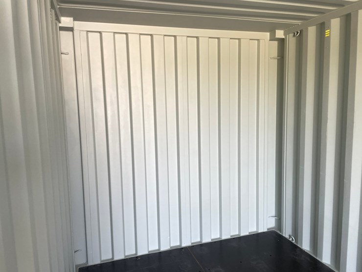 #404-•-20'-shipping-container-image-15