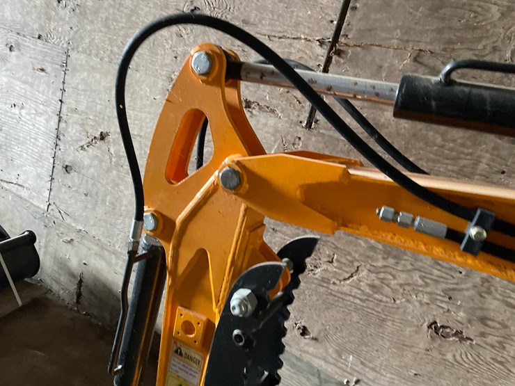 #9731-•-future-mini-excavator-image-32
