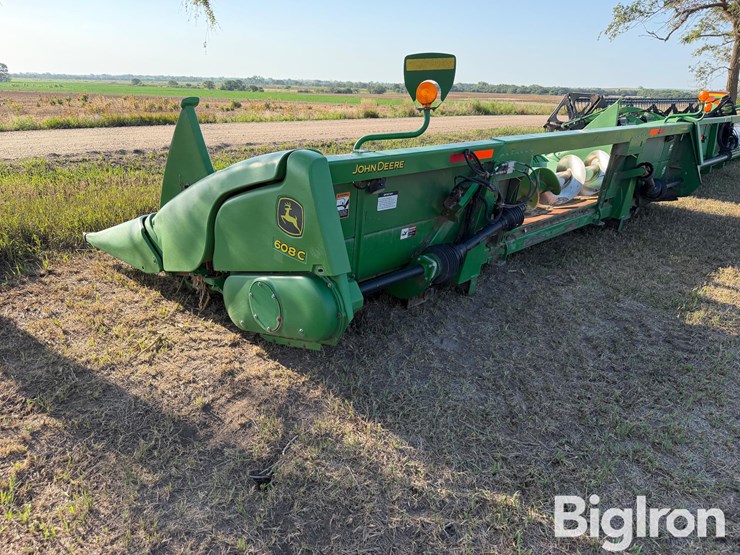 john-deere-608c-image-7