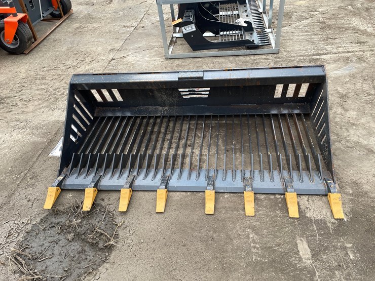 #9796-•-landhonor-72"-skid-steer-rock-bucket-attachment-image-2
