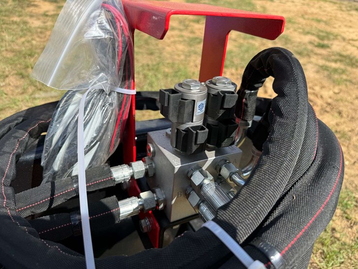 44"-articulating-brush-cutter-attachment-image-10