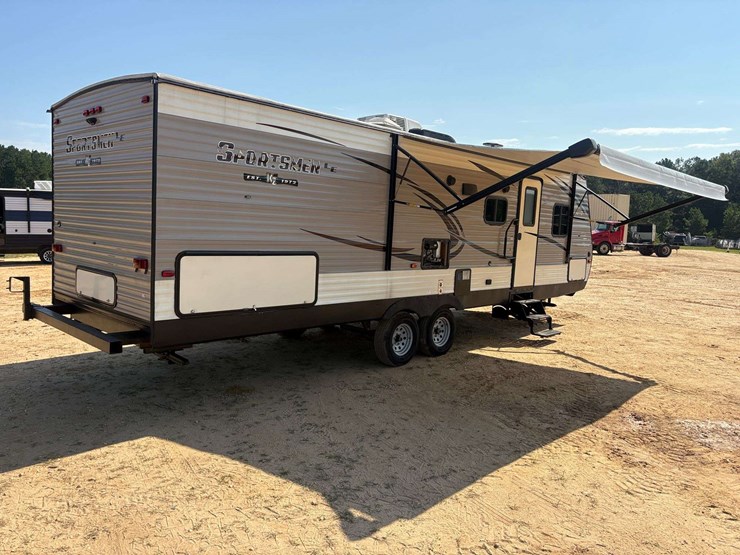 2018-sportsmen-le-32'-bumper-pull-camper-image-3