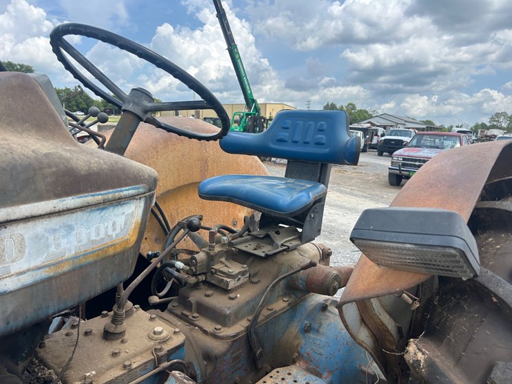 ford-5000-image-11