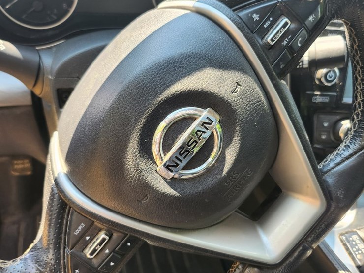 #2809-•-2016-nissan-maxima-sl-(has-wi-title)-image-19