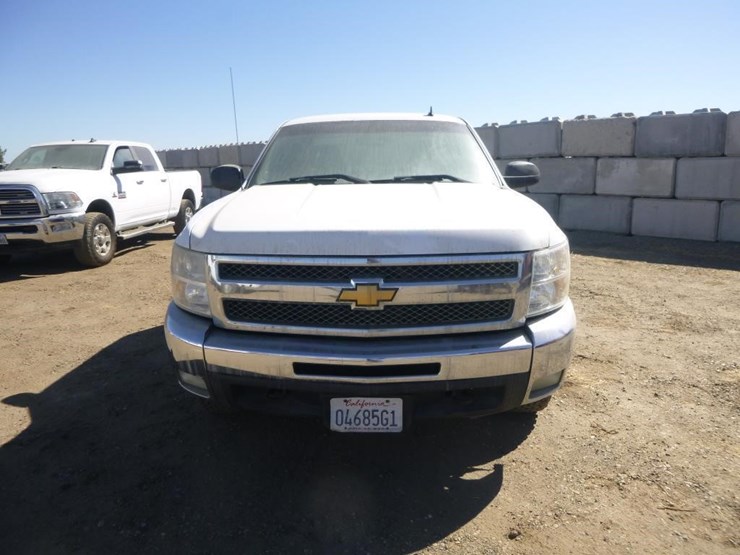 2012-chevrolet-1500-image-21