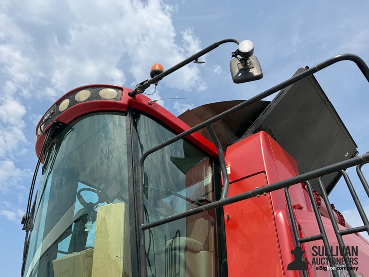 case-ih-7088-image-15