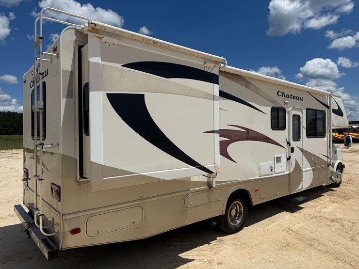 2007-chevrolet-express-"chateau"-(72,384-miles)-image-4