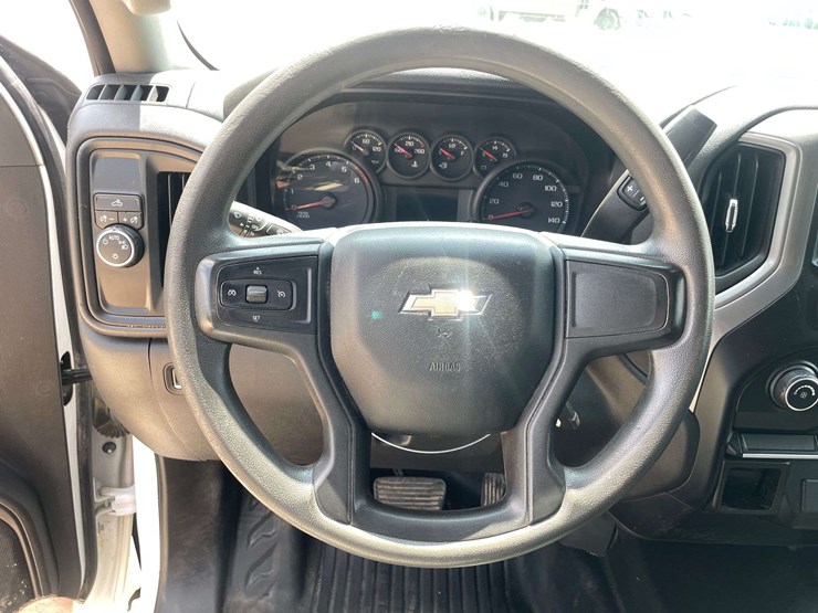 2019-chevrolet-silverado-1500-image-13