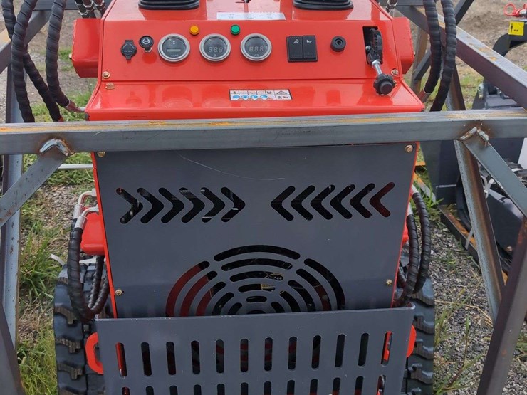 zjg-mini-skid-steer-loader-zj-380-(red)---15hp-image-8
