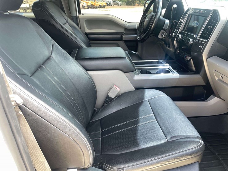 2019-ford-f150-xlt-image-18