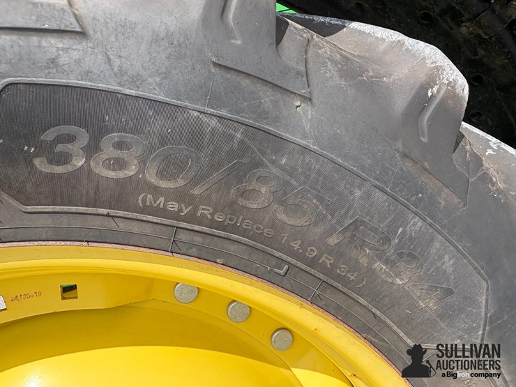 2012-john-deere-7215r-image-15