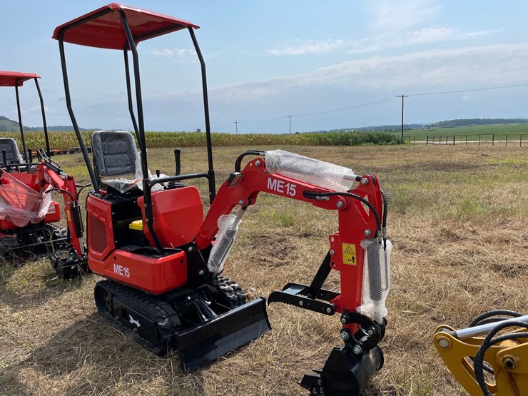 #9725-•-alistair-mini-excavator-me15-image-2