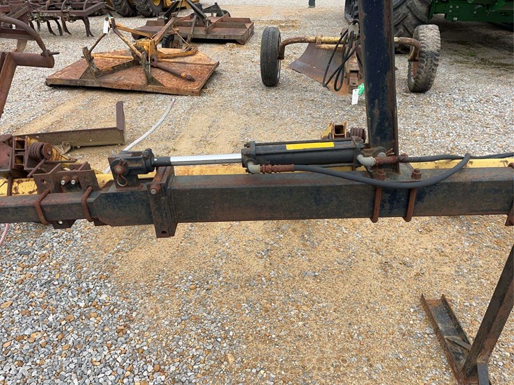 8-row-layby-rig-image-6
