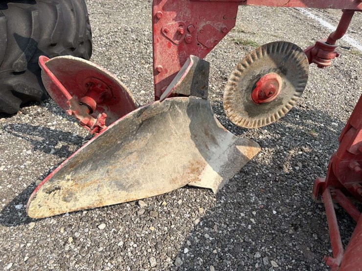 massey-ferguson-82-image-5