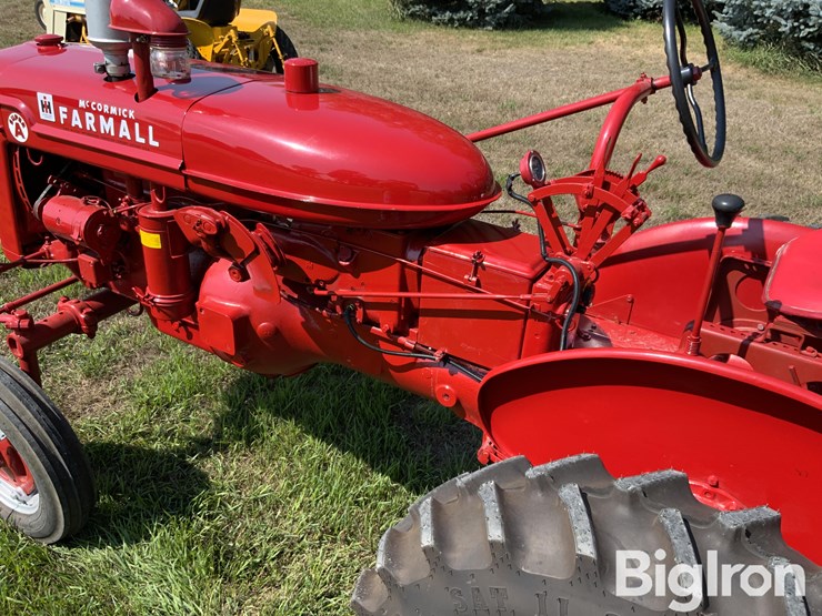 1953-mccormick-farmall-super-a-2wd-tractor-image-9