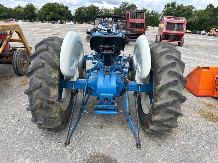 ford-3000-image-5