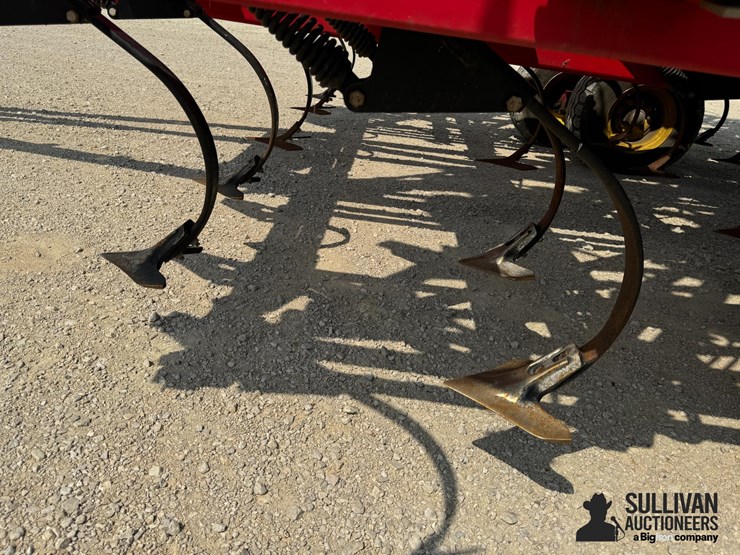 2018-sunflower-5056-60'-field-cultivator-image-18